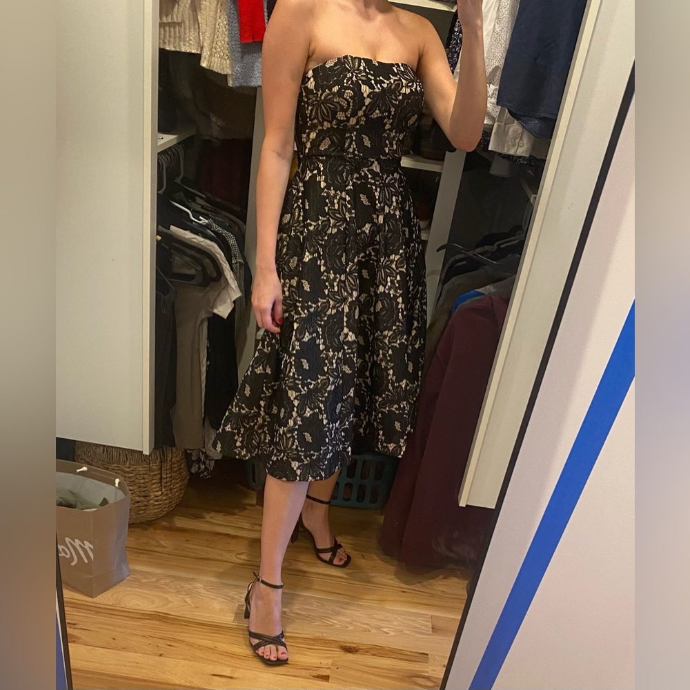 Lulu's Black Lace Midi Dress
